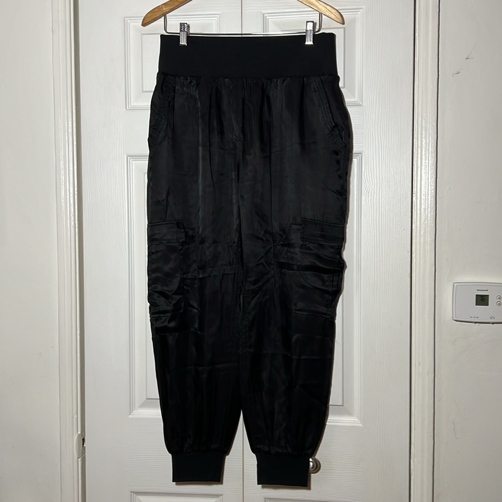 Cinq a sept Black Satin Jogger Pant XL - Picture 4 of 11